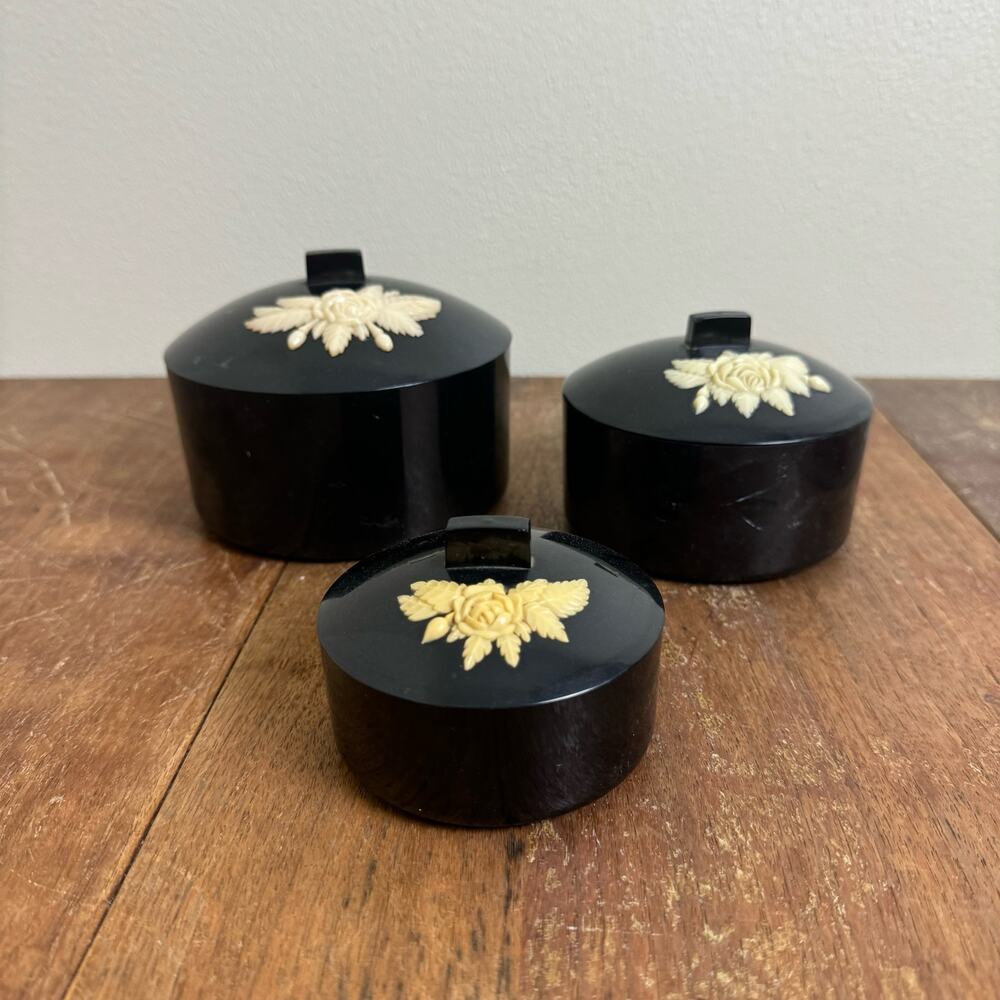 Schwarz Bros Plastics Set of 3 Nesting trinket vanity dishes Ivory Floral detail